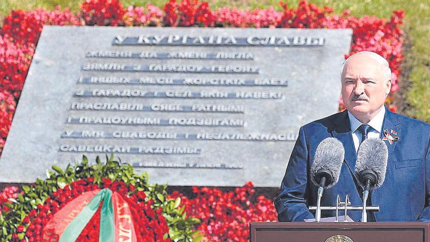 Lukashenko durante su discurso en el Montículode la Gloria, a las afueras de Minsk.