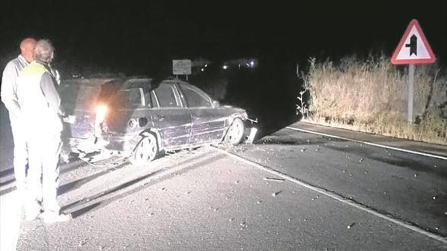 Investigan al conductor que abandonó en la CV-10 su coche