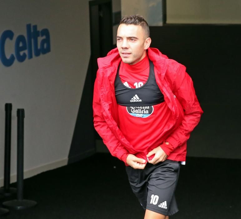 Juan Carlos Unzué dirigió el último entrenamiento antes del duelo contra los vitorianos en Balaídos.