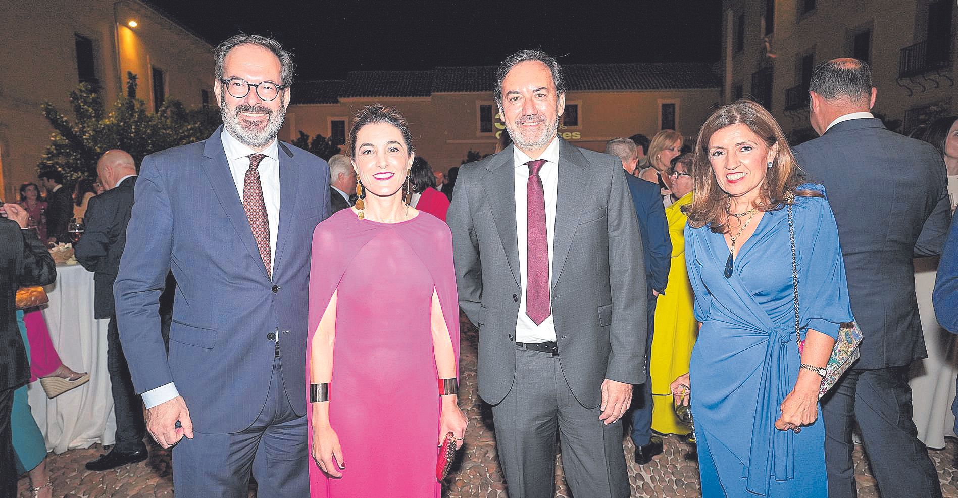 38.	Adolfo Molina, Marta Olea, Antonio Fernández Monterrubio y María Jesús Botella.