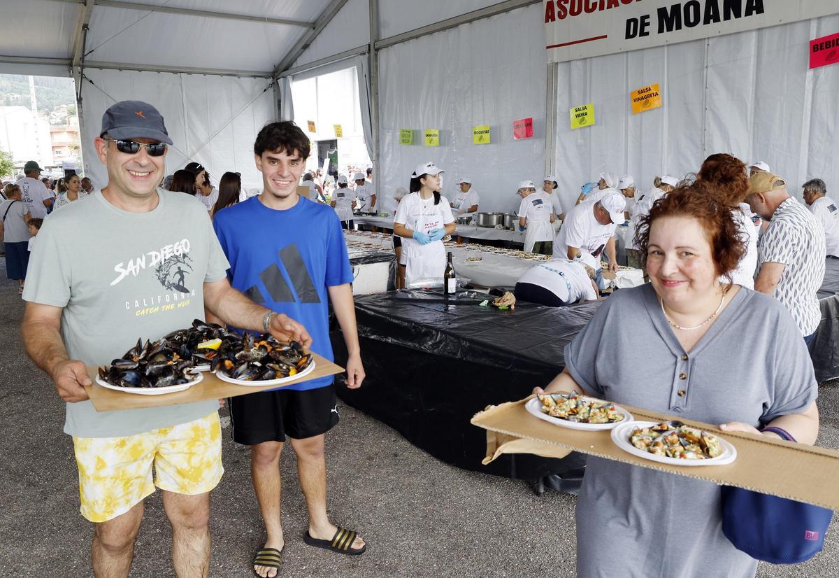 Moaña exalta su mejillón en una fiesta que vende cinco toneladas de producto en menos de tres horas