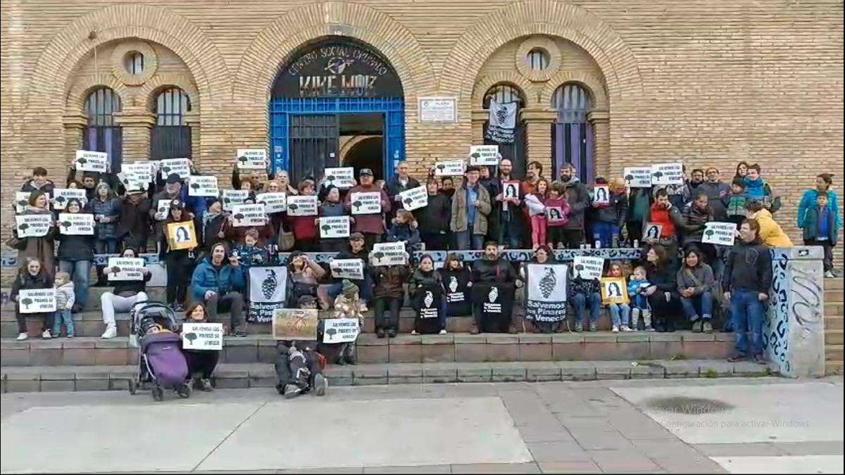 Protesta en Torrero contra la ampliación del Parque de Atracciones