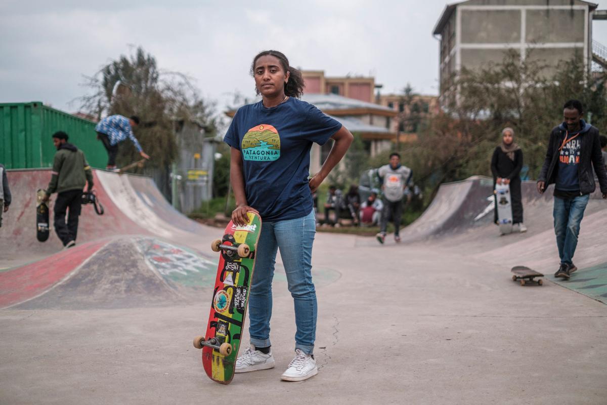 El skate entre niñas etíopes, mejora su salud mental y las empodera