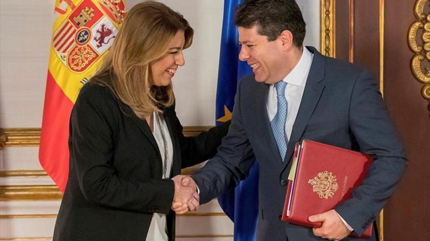 Andalucía y Gibraltar negociarán medidas para neutralizar el ‘brexit’