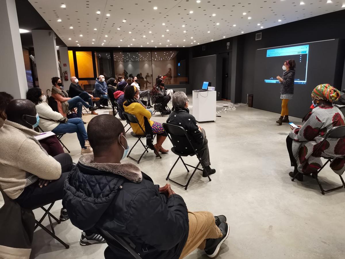 Una jornada sobre la mutilació genital femenina i el matrimoni forçat celebrada a Palamós, en una foto d'arxiu.