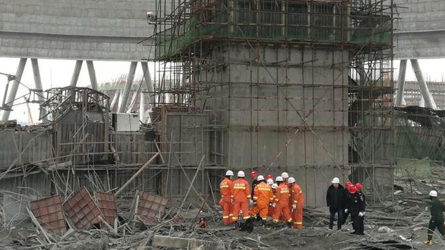 Més de 60 morts per un esfondrament en una central elèctrica en obres a la Xina
