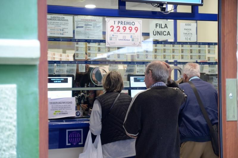 21-12-18. LAS PALMAS DE G.C. Administración de Lotería El Gordo de Triana.  FOTO: JOSÉ CARLOS GUERRA.  | 21/12/2018 | Fotógrafo: José Carlos Guerra