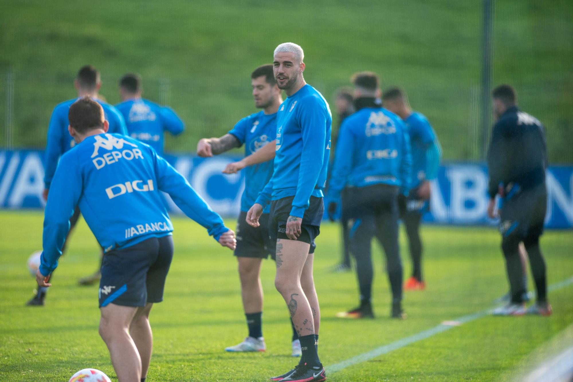 Deportivo: Óscar Cano rebaja la intensidad del entrenamiento