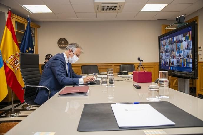 Ángel Víctor Torres asiste a la reunión telemática de presidentes autonómicos con el presidente nacional Pedro Sánchez