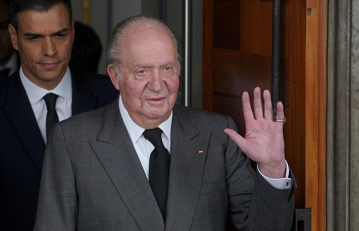 El Rey Juan Carlos I abandonará totalmente la vida pública.