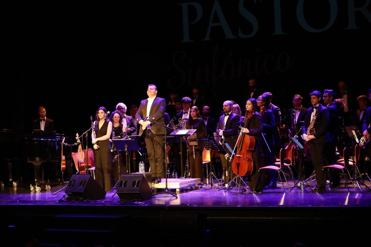 El Luis Pastor más sinfónico llena el Gran Teatro de Cáceres