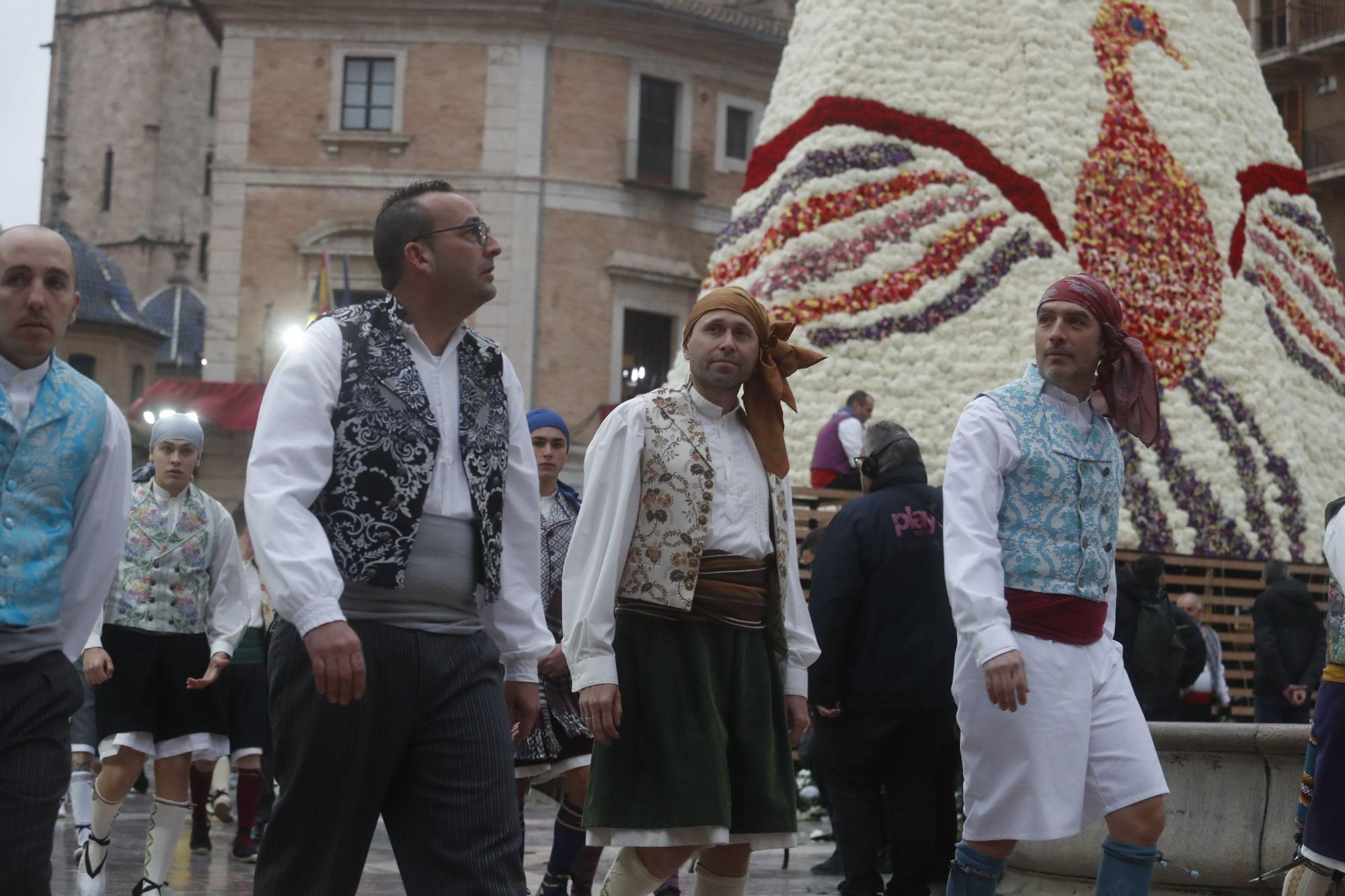 Búscate en el segundo día de ofrenda por la calle de la Paz (entre las 18:00 a las 19:00 horas)