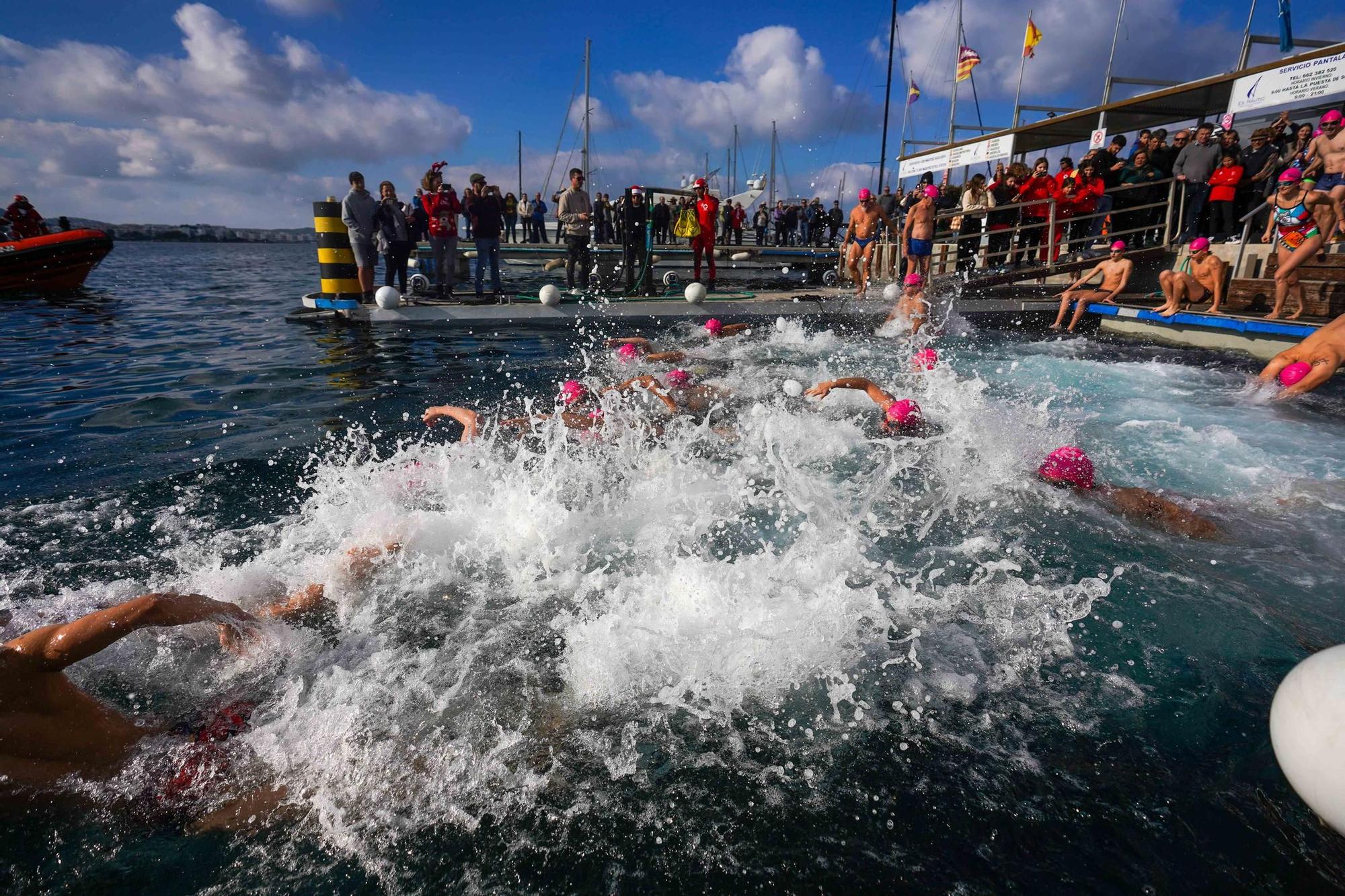 Todas las imágenes de la Copa de Nadal de natación en Ibiza