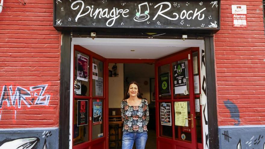 Vinagre &amp; Rock, el bar de Zaragoza experto en banderillas que se anticipó a la moda de las gildas: “Nuestro sello es la salmuera con jengibre”