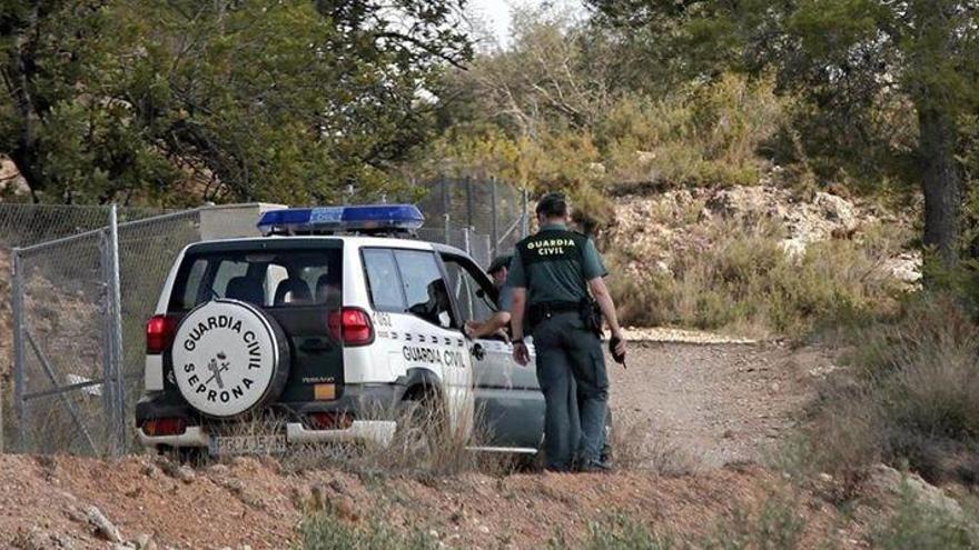 Rescatado un joven en la Vall al caerse por un cerro cuando montaba a caballo saltándose el confinamiento