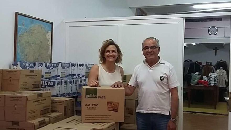 Cáritas recibe un donativo de 1.800 kilos de alimentos