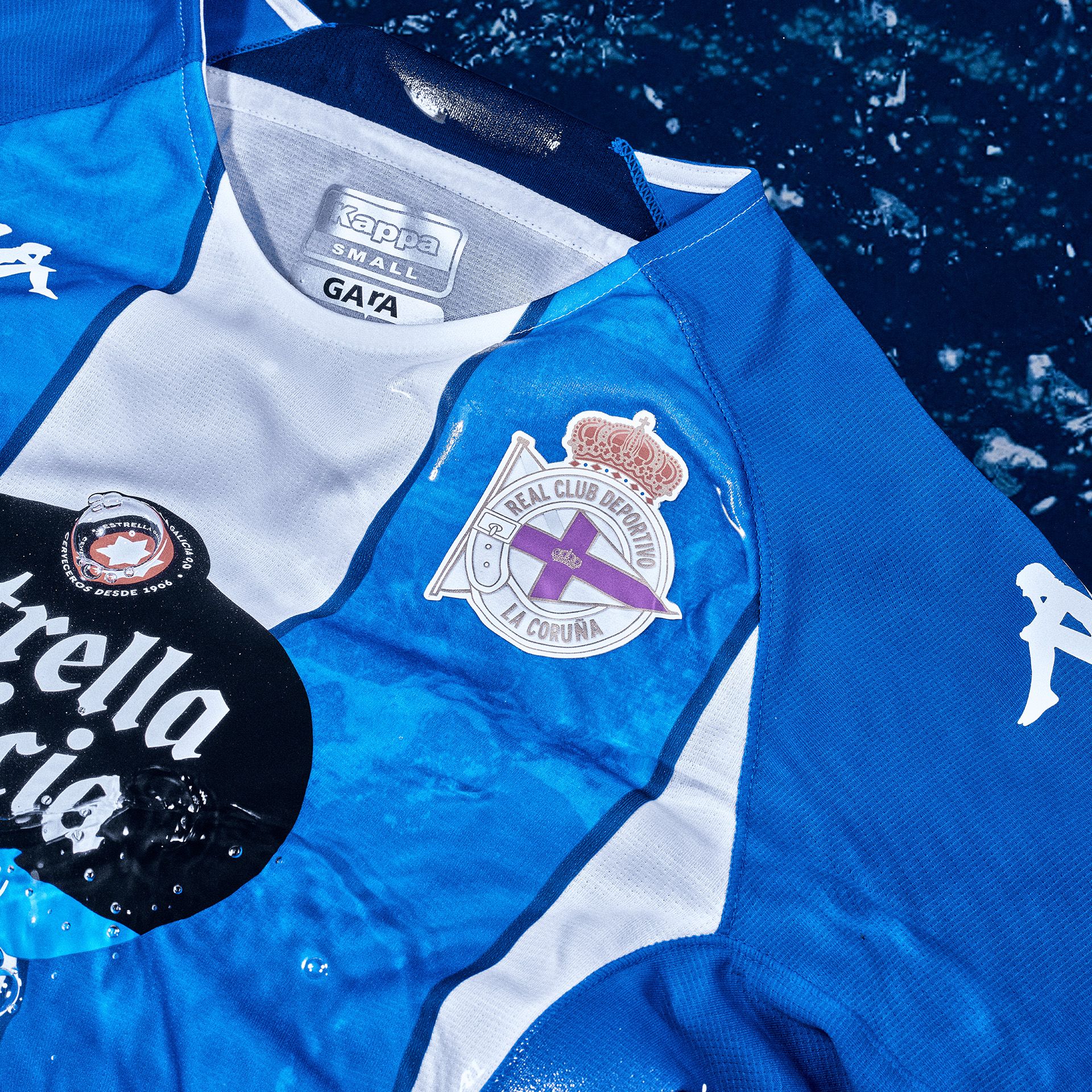 Así es la primera camiseta del Dépor para la temporada 22-23