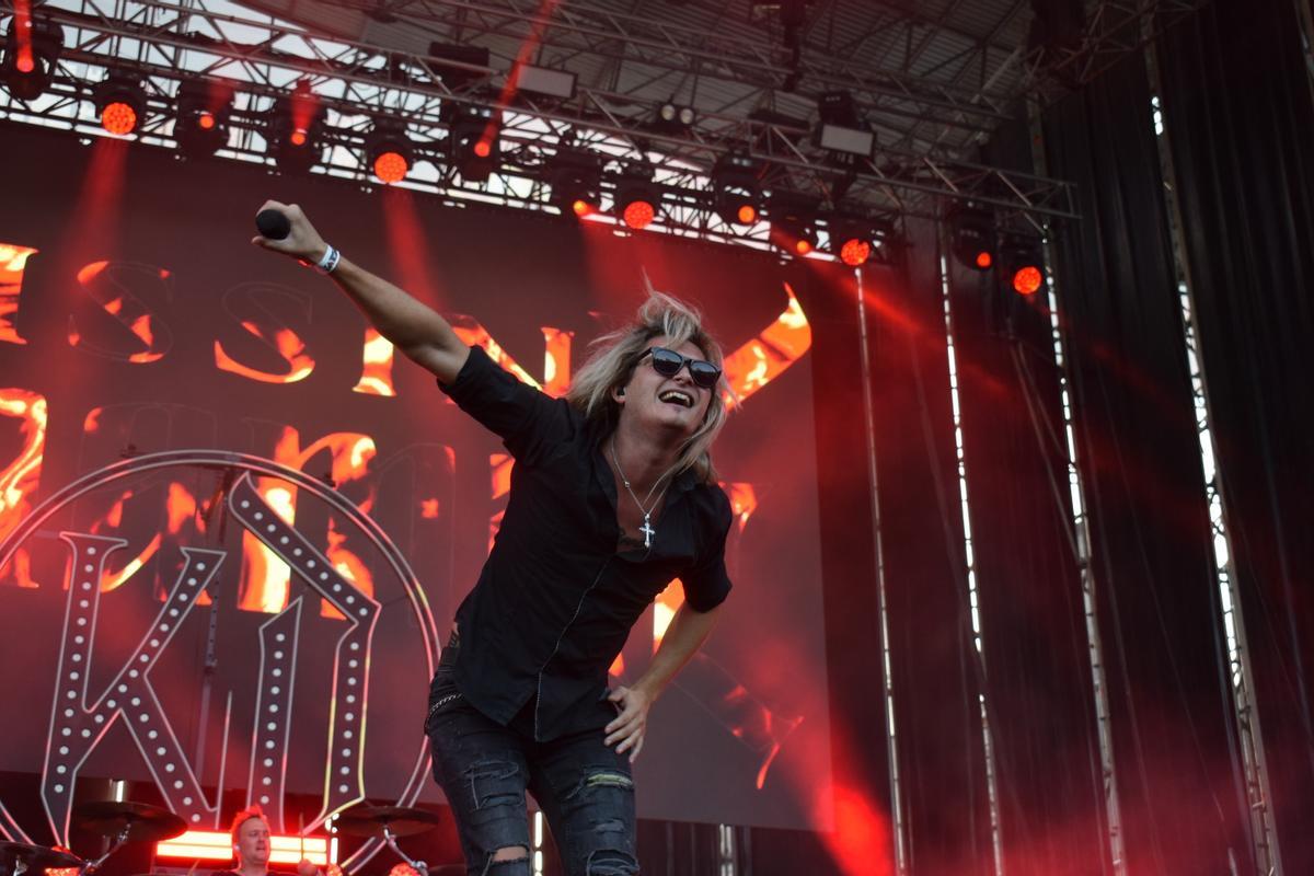 El Leyendas del Rock de Villena se llena de vikingos y rockeros