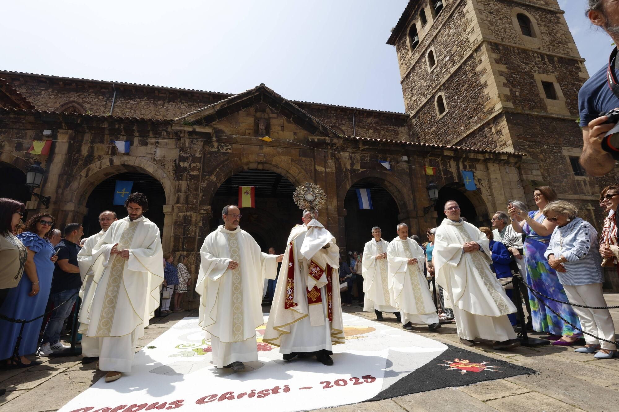 En imágenes: Así fue la celebración del Corpus Christi en Avilés