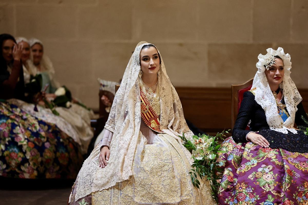 Segunda sesión de la Ofrenda en las Hogueras de Alicante