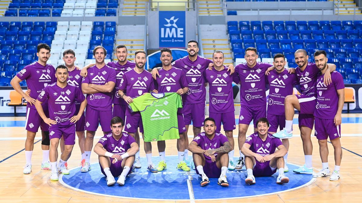 El Illes Balears Palma Futsal posa en Son Moix.
