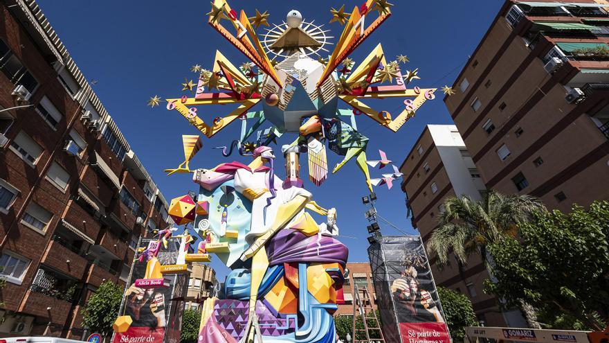 Pere Baenas recupera el primer premio de las Hogueras de Alicante