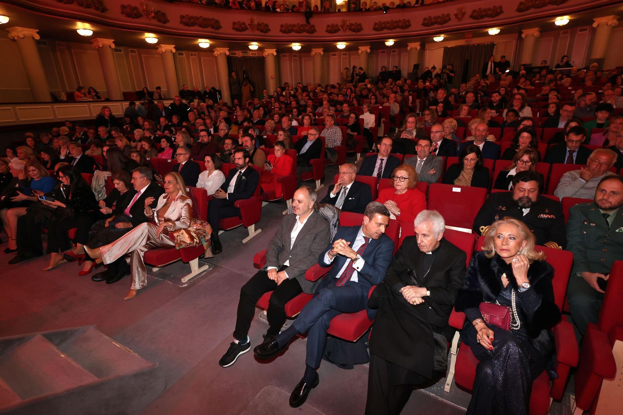 Vista del público de la gala en el Teatro García Barbón