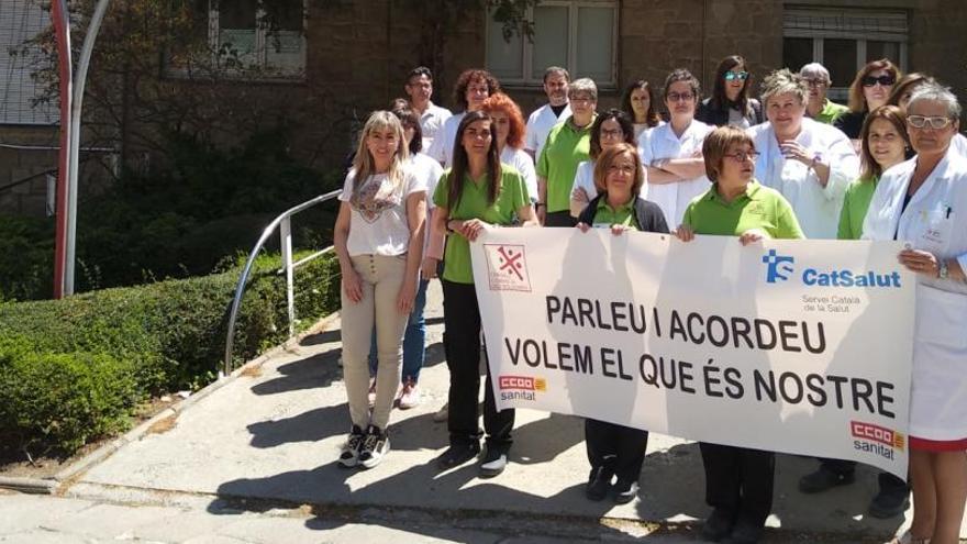 Treballadors del Centre Sanitari manifestant-se aquest matí