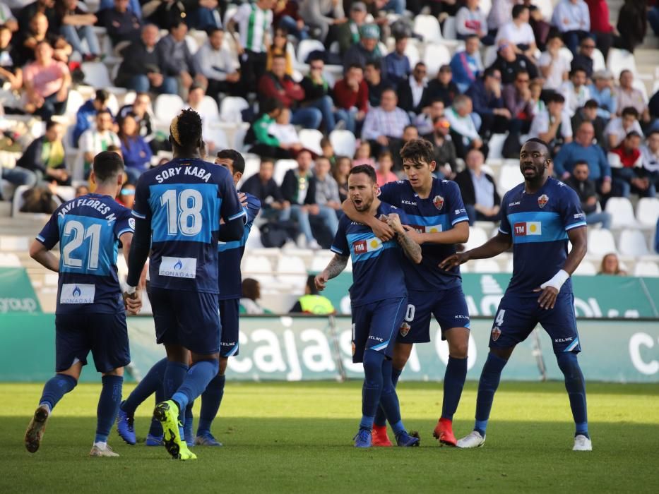 Las imágenes del partido entre el Córdoba - Elche.