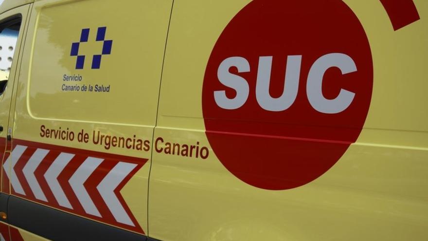 Herido un motorista tras chocar contra un coche y una guagua en Santa Cruz de Tenerife