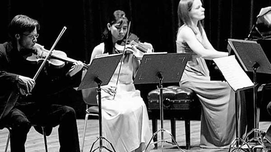 Un momento de la actuación del cuarteto Niemen, con Alina Pociute al piano.  // José Lores