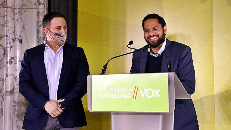 El cap de llista de Vox, Ignacio Garriga, amb Santiago Abascal