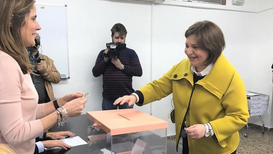 Bonig votó por la mañana en la Vall d´Uixó.