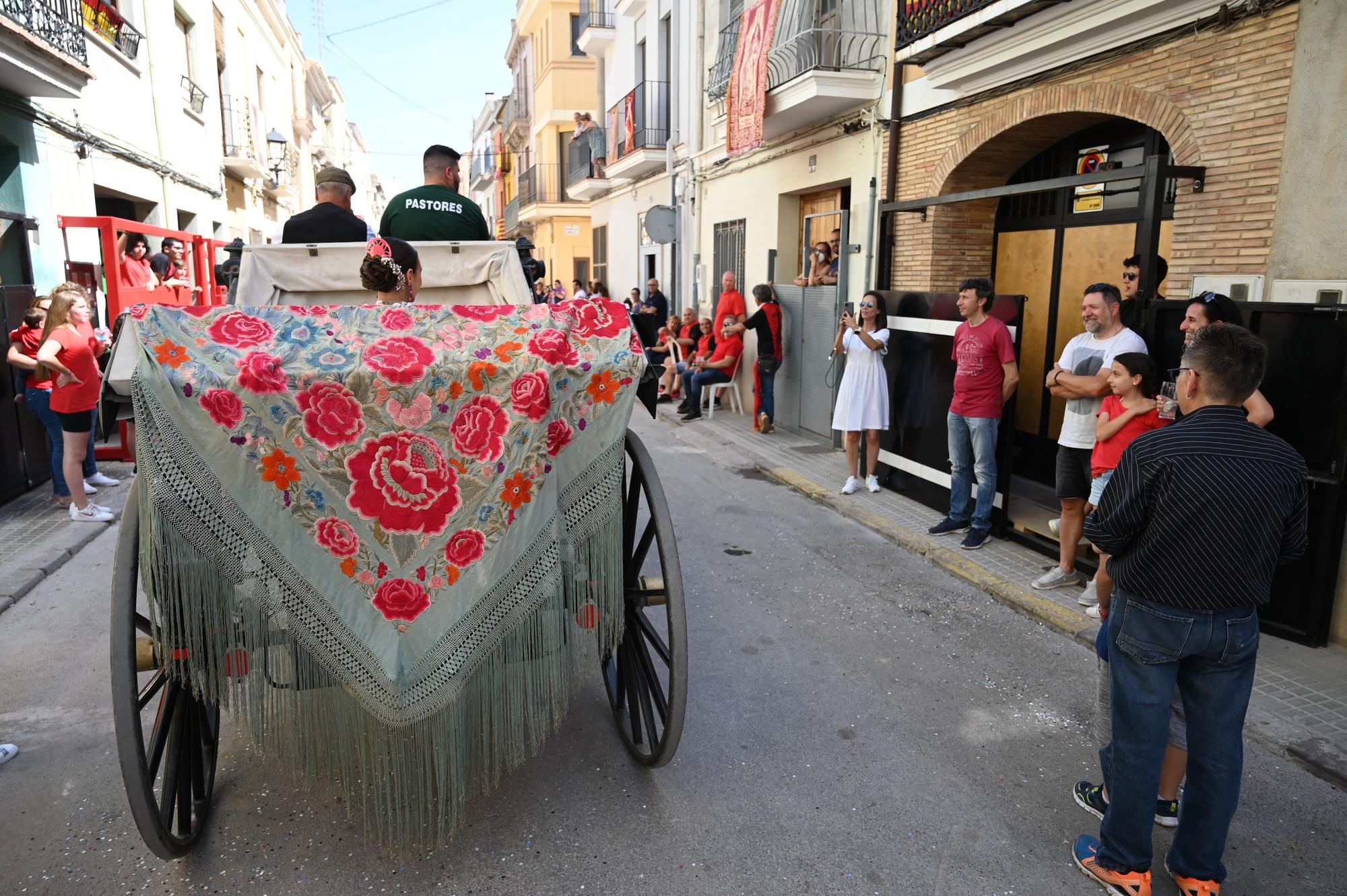 GALERÍA I Primer día de Bou per la Vila en Almassora con gran ambiente festivo en el recinto