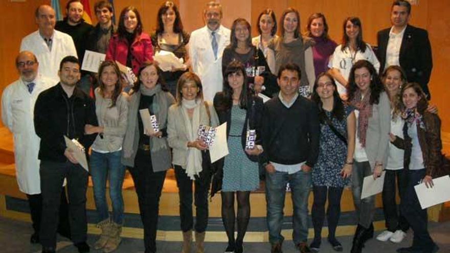 Foto de familia de los médicos residentes del área sanitaria de Pontevedra y O Salnés.  // Faro