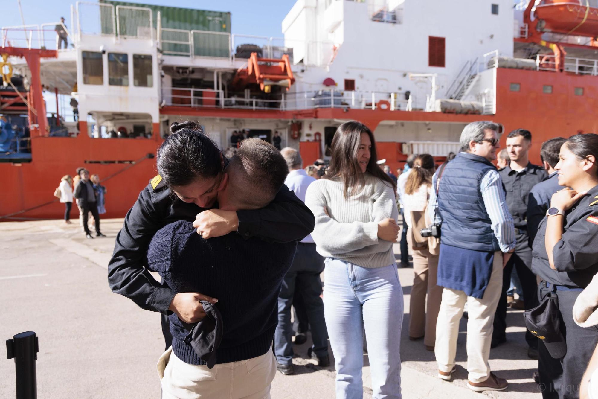 Las imágenes de la despedida del buque Hespérides en Cartagena