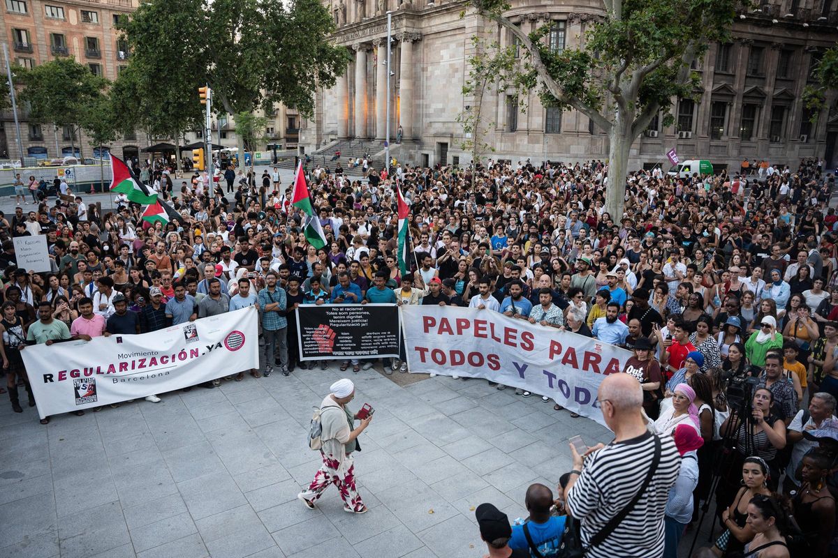 Gran manifestación antiracista en Barcelona