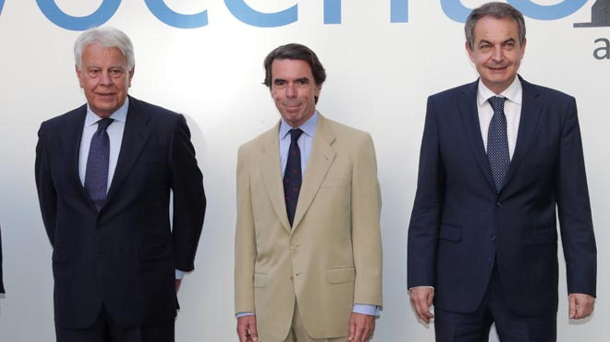 González, Aznar i Zapatero, reunits pels 40 anys de democràcia