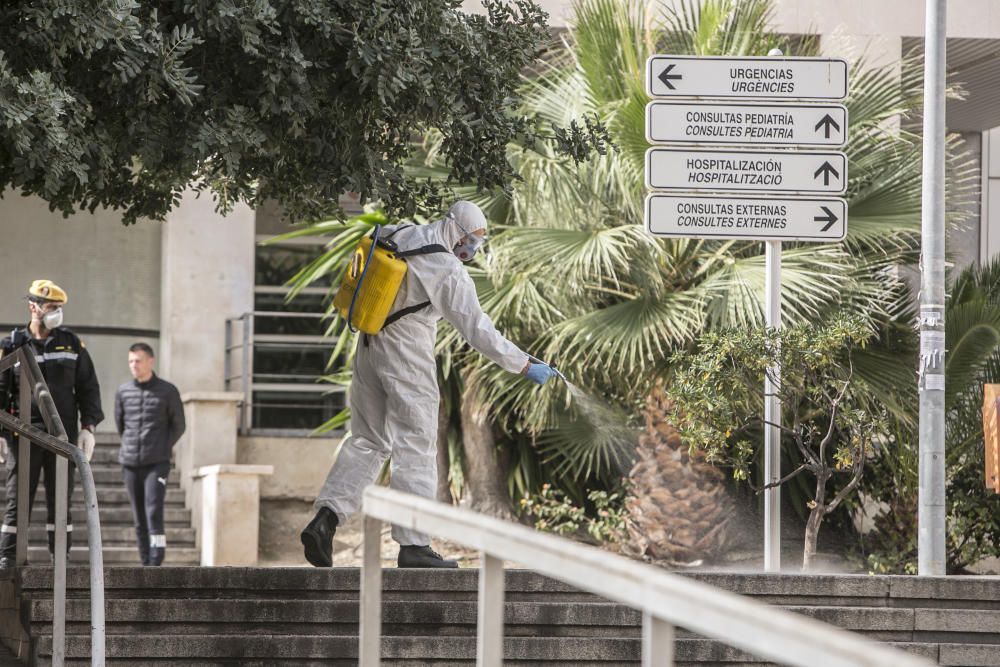 Trabajos de la UME en la Estacion de Renfe, Luceros y Hospital General de Alicante