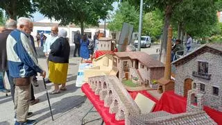 La Balconada obre les festes del barri amb una mostra d'activitats