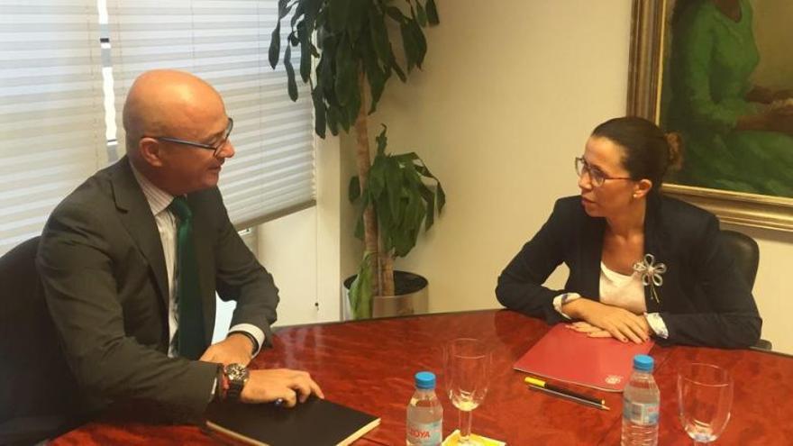 Hernández y Castejón, durante la reunión de ayer.