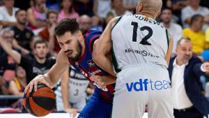 Kalinic trata de penetrar ante Andrews en el último duelo ante el Joventut