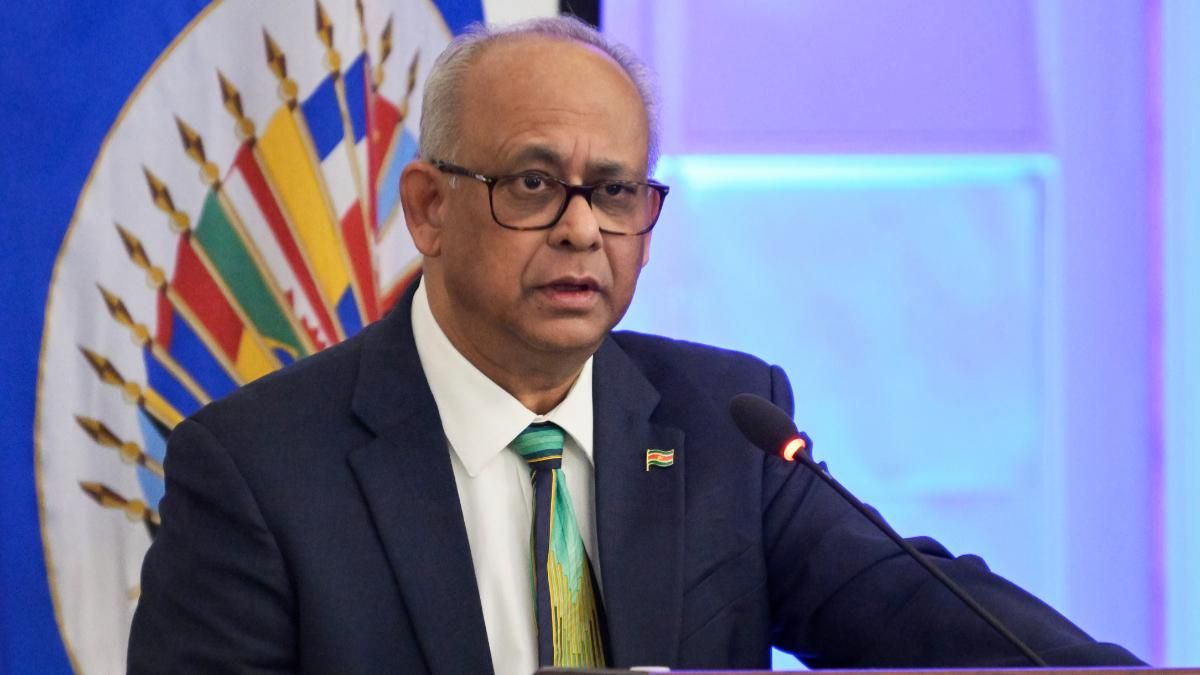 El surinamés Albert Ramdin, elegido líder de la OEA con amplio respaldo de América Latina.