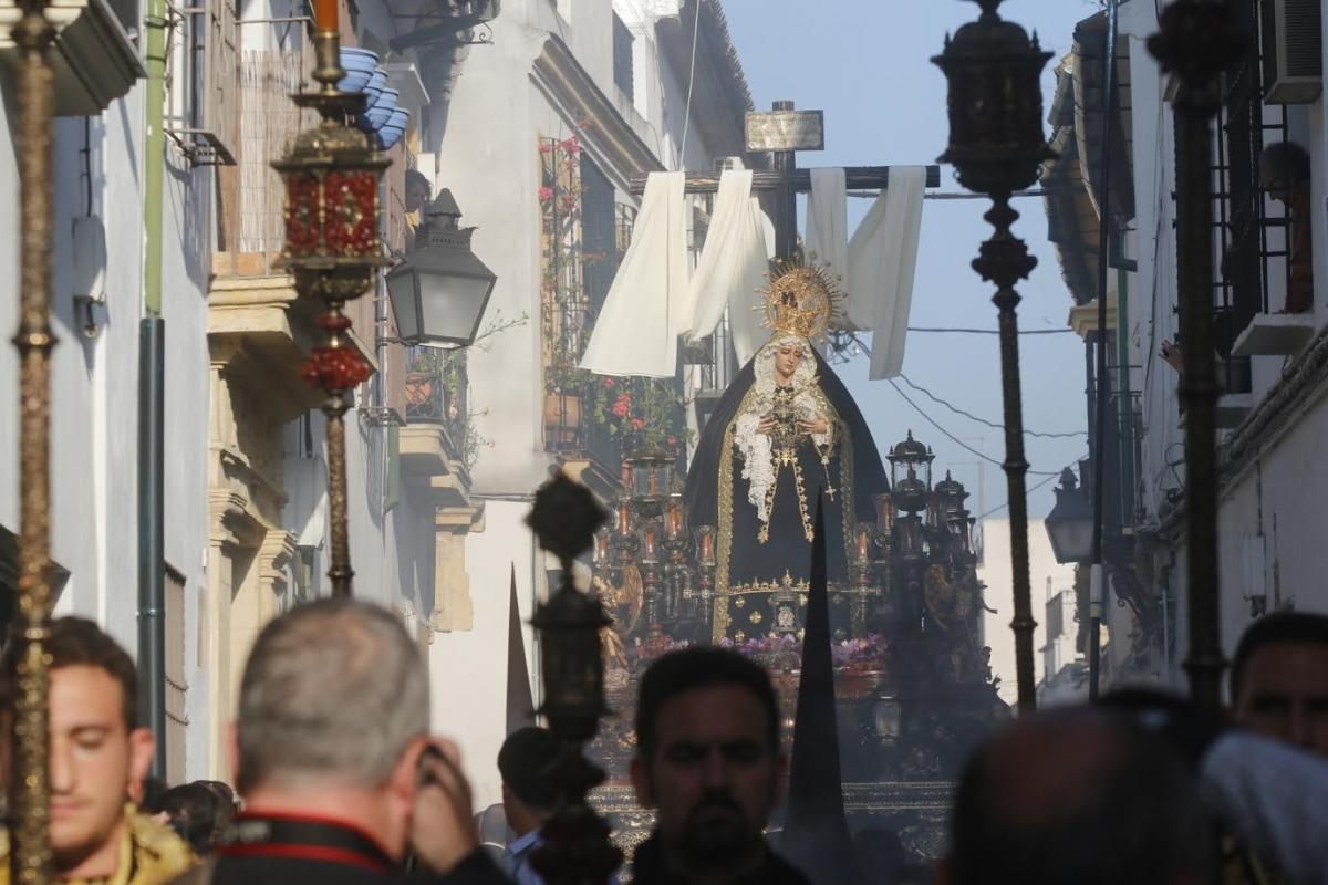 FOTOGALERÍA / La jornada de Viernes Santo