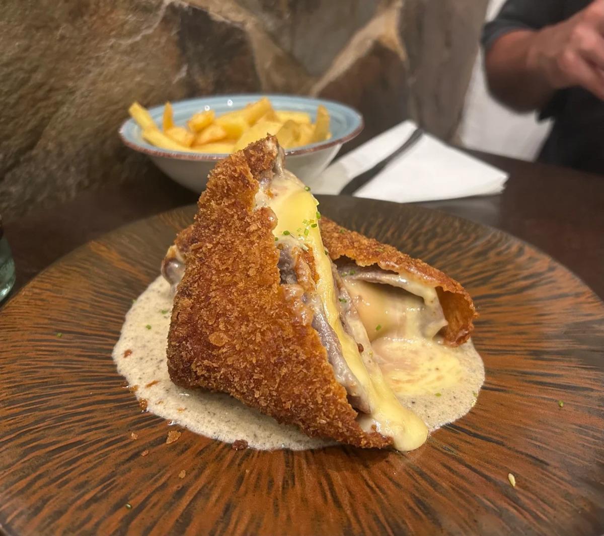Cachopo con salsa de trufa