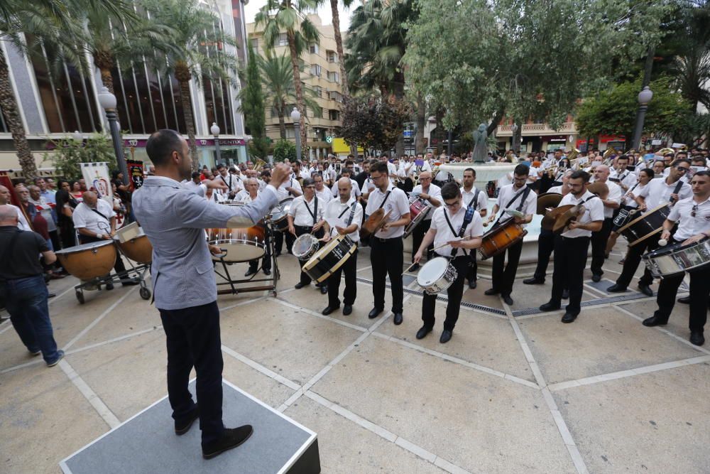 Las marchas toman la calle en Elche