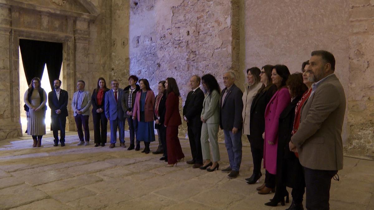 Las autoridades, en la entrega de los premios Valldigna de este año