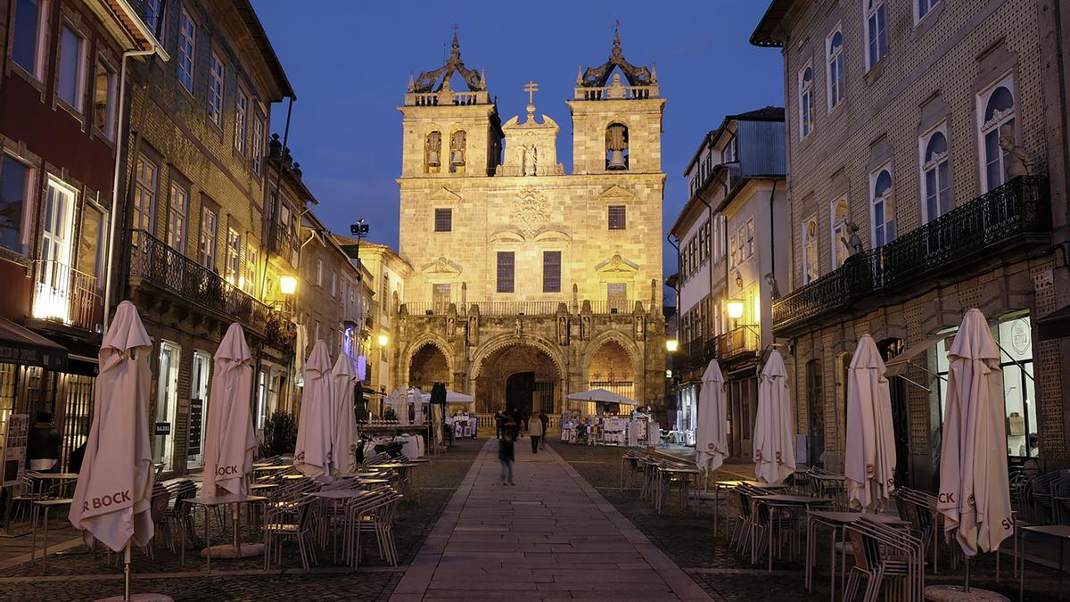 Catedral de Braga al atardecer.