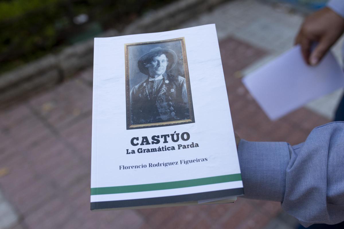 Así es la tapa del libro.