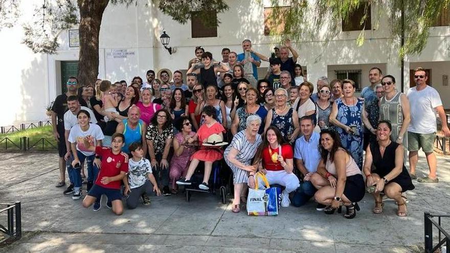 San Isidro de Benagéber recibe a su campeona del mundo